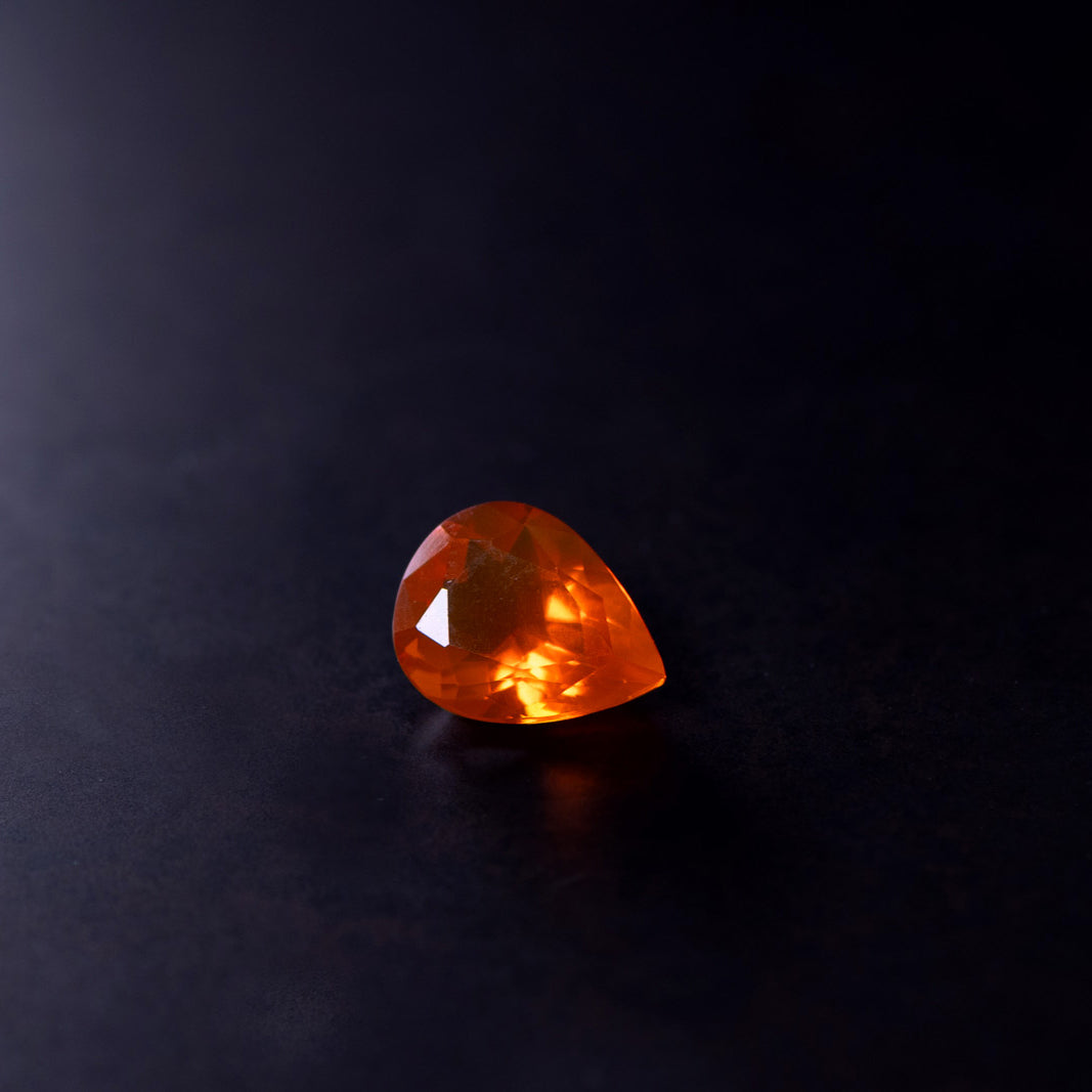 天然ファイアオパール 2.670ct ルース｜J.C.BAR