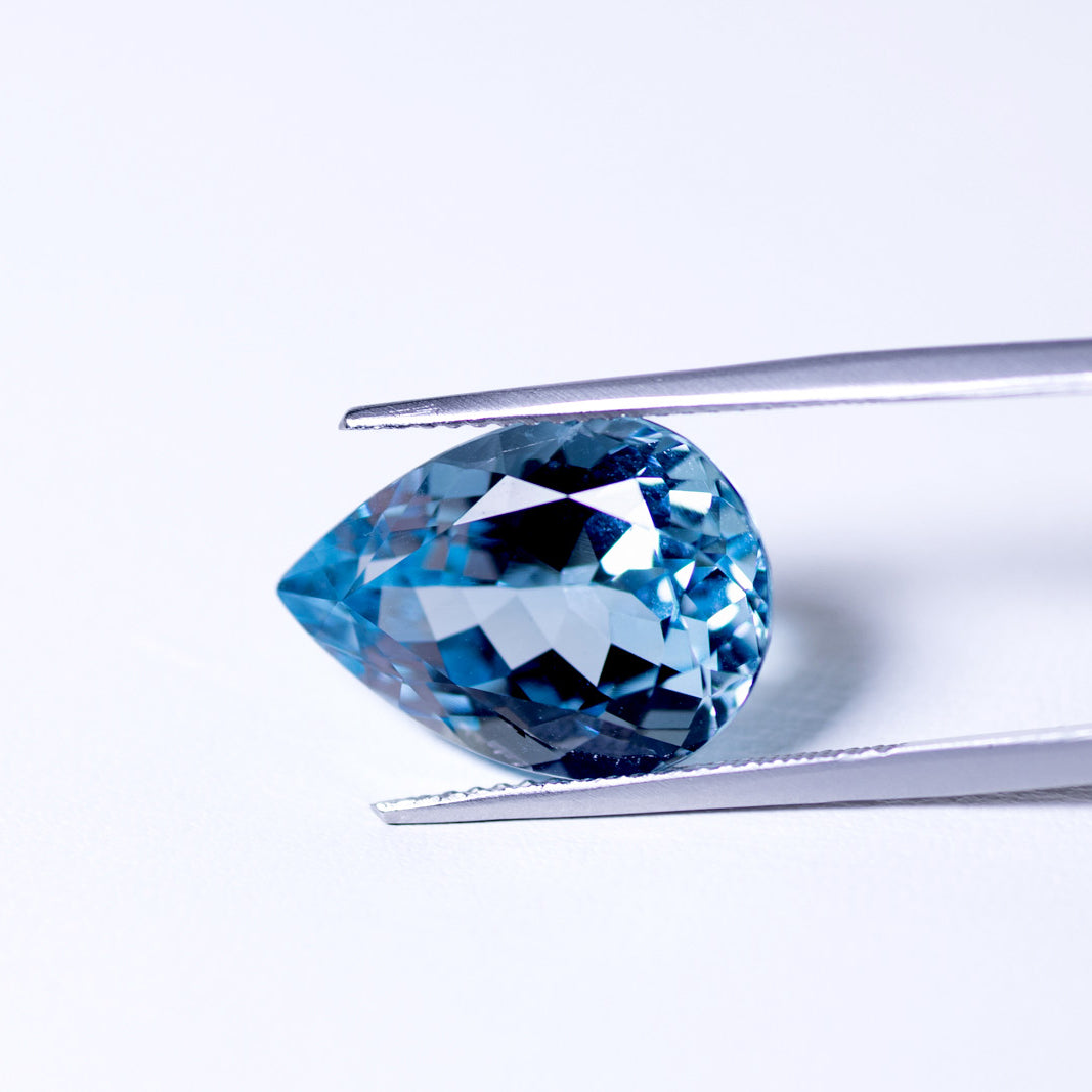 天然ブルートパーズ 10.998ct