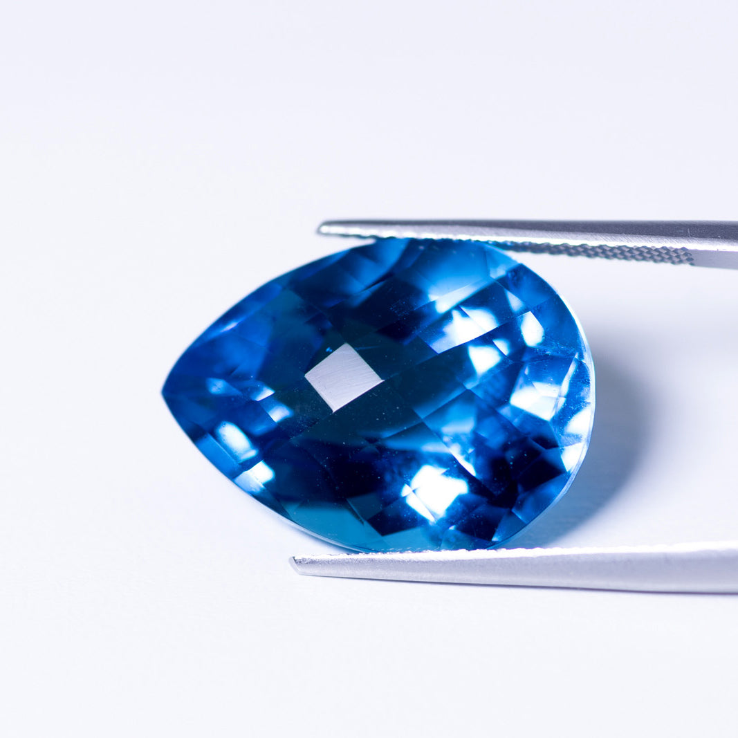 天然ブルートパーズ 21.183ct