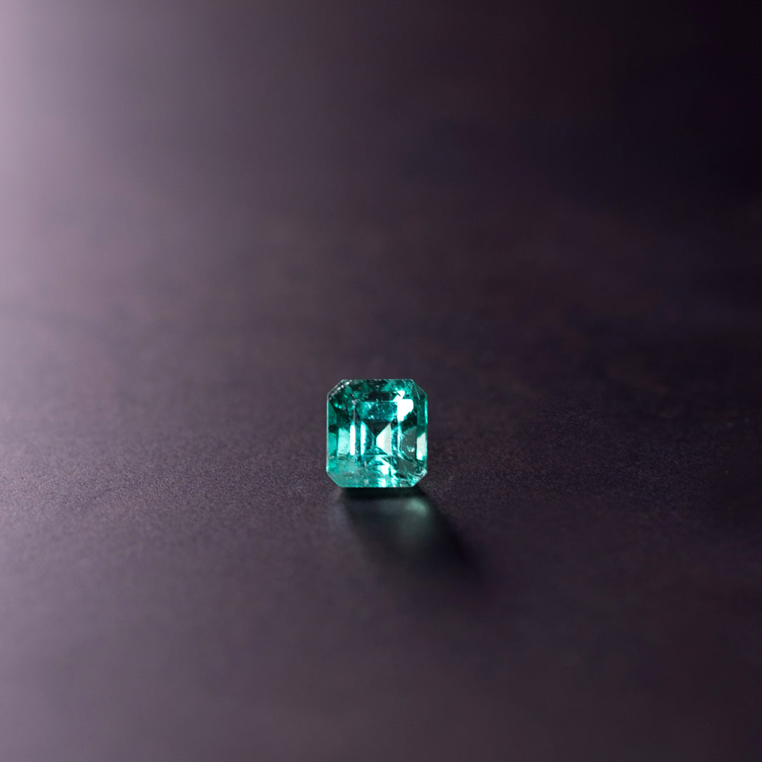 天然エメラルド 0.332ct コロンビア産 ノンオイル・ルース｜J.C.BAR