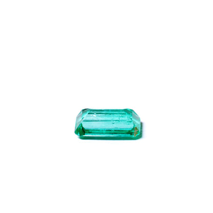 天然エメラルド 0.508ct コロンビア産 ノンオイル・ルース 撮影写真4｜J.C.BAR