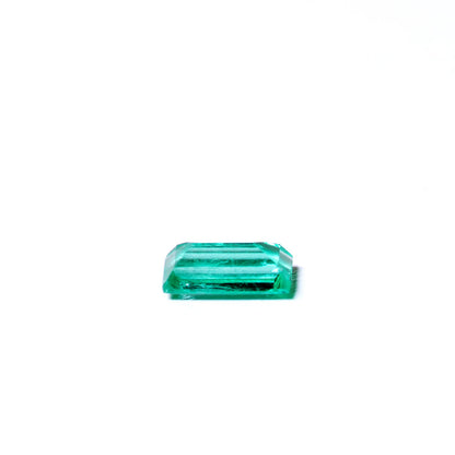 天然エメラルド 0.416ct コロンビア産 ノンオイル・ルース 撮影写真3｜J.C.BAR
