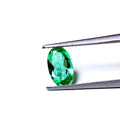 天然エメラルド 0.475ct コロンビア産 ノンオイル・ルース 撮影写真2｜J.C.BAR