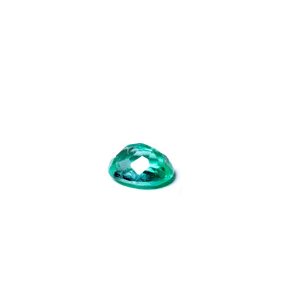 天然エメラルド 0.472ct コロンビア産 ノンオイル・ルース 撮影写真4｜J.C.BAR