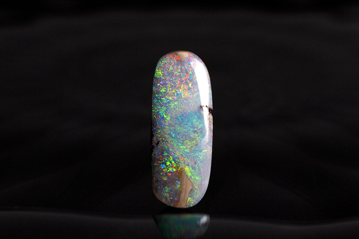 天然ボルダーオパール 17.980ct [ライトニングリッジ産]