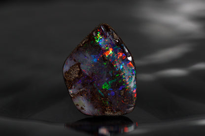 天然ボルダーオパール 25.62ct [オーストラリア産]