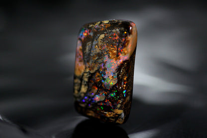 天然ボルダーオパール 25.72ct [オーストラリア産 ]
