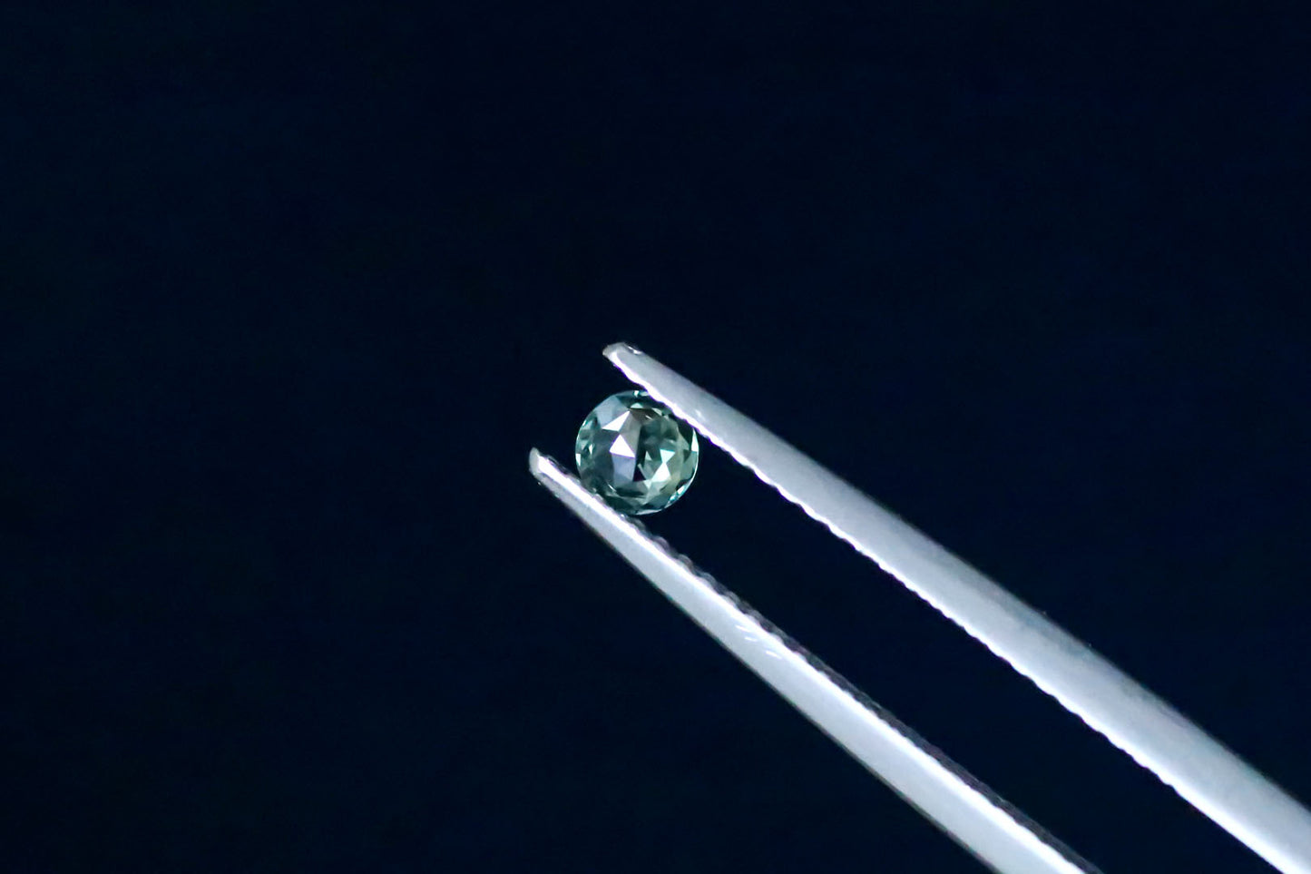 天然アレキサンドライト 希少なローズカット 0.161ct