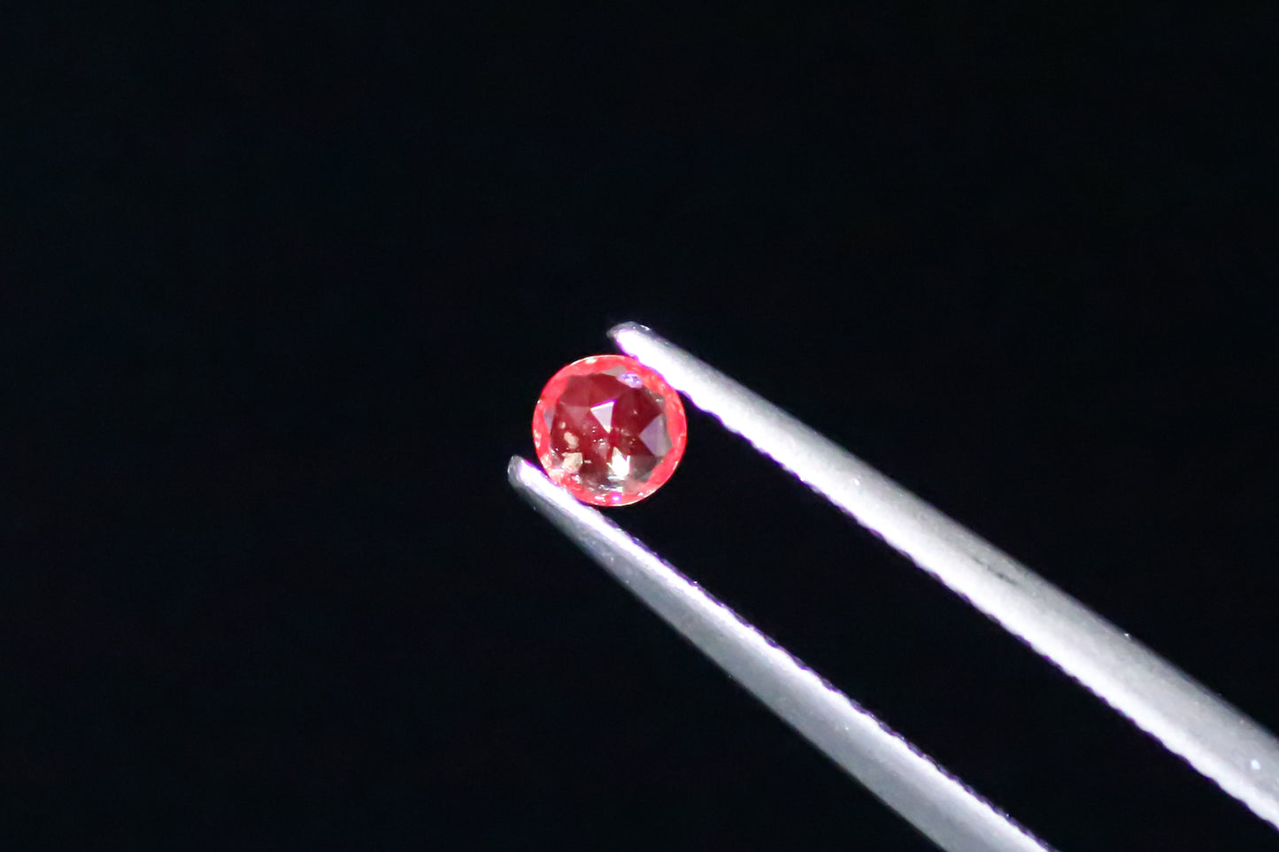 天然アレキサンドライト 希少なローズカット 0.184ct