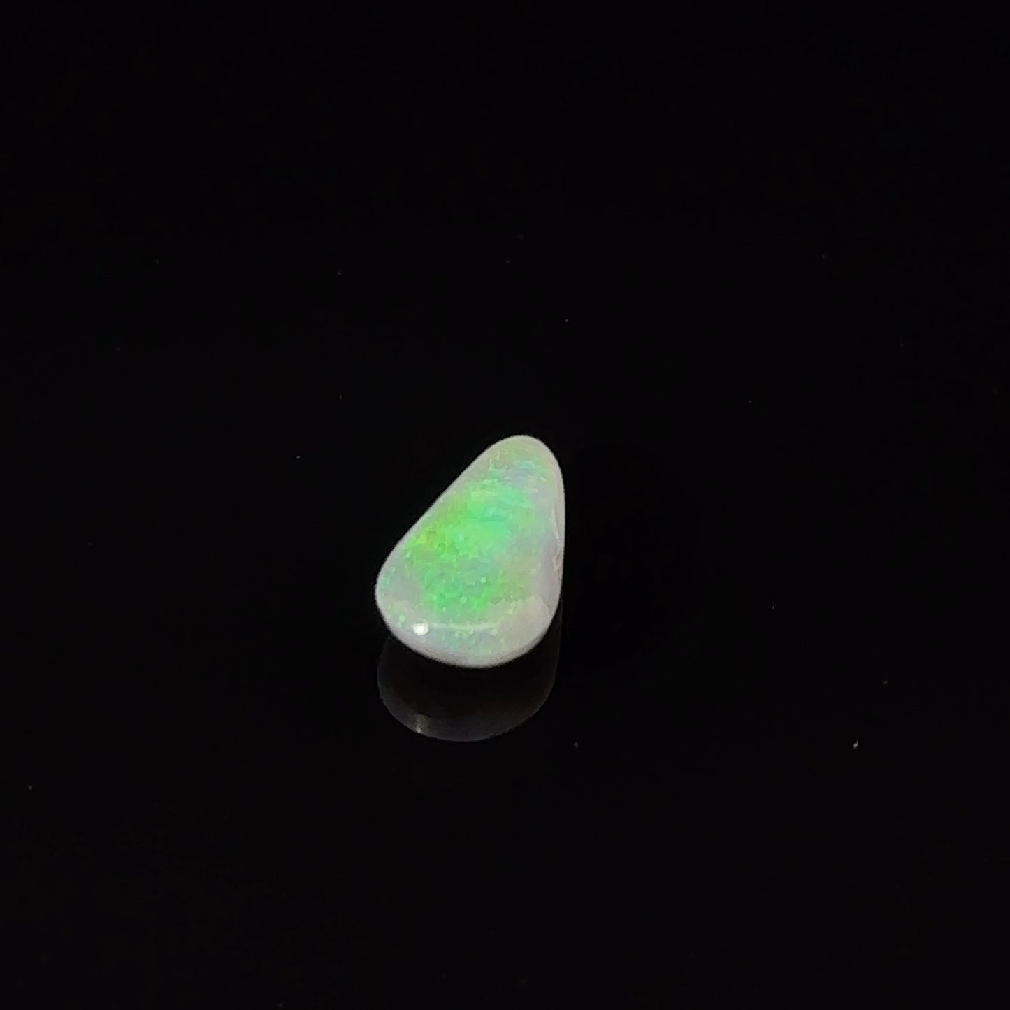 天然ブラックオパール 0.72ct