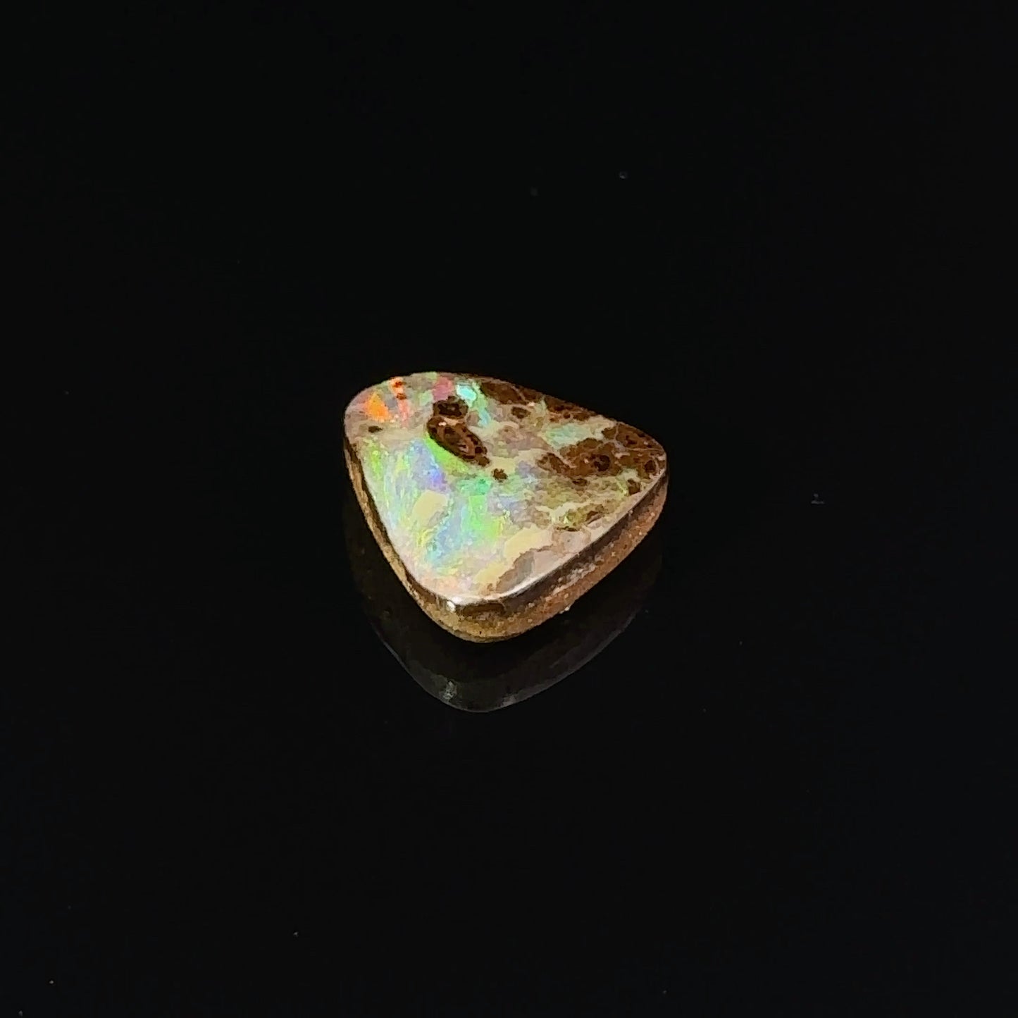 天然ボルダーオパール 3.20ct