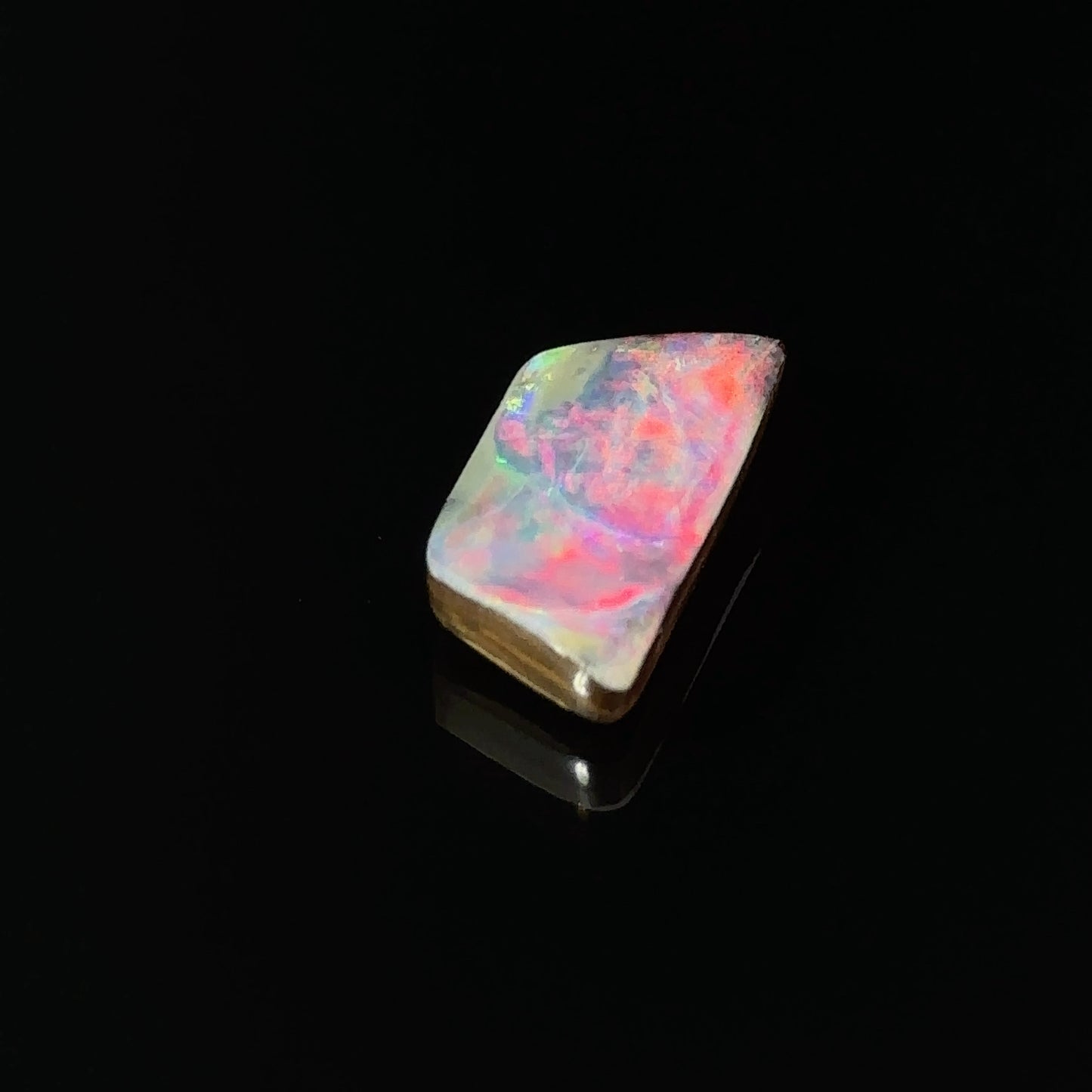 天然ボルダーオパール 7.80ct