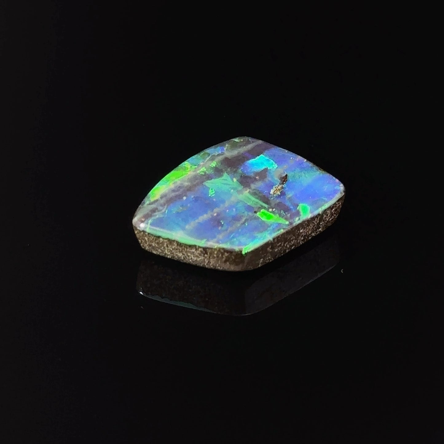 天然ボルダーオパール 12.11ct