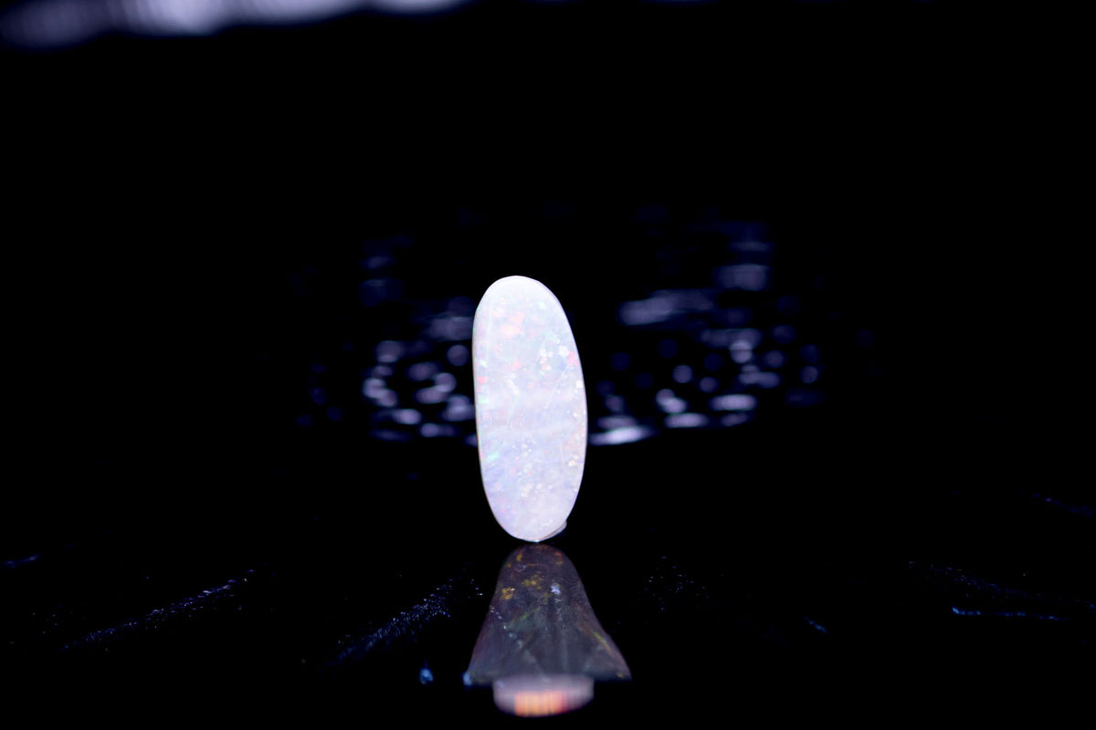 天然オパール 4.530ct〈セミブラック〉｜品番1073826｜画像4
