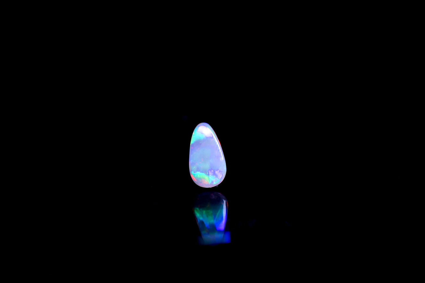 天然オパール 0.790ct〈セミブラック〉｜品番1073825｜画像2