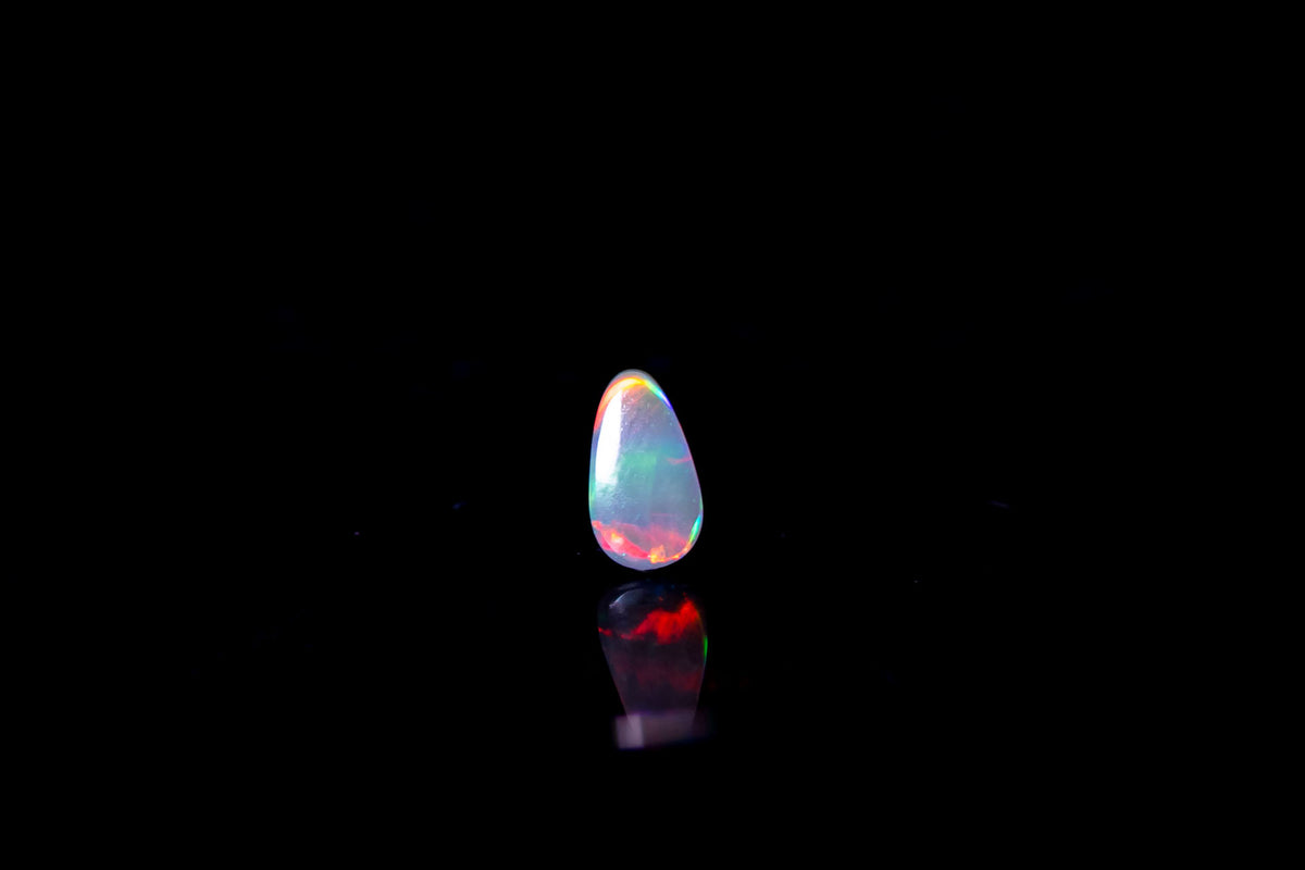 天然オパール 0.790ct〈セミブラック〉｜品番1073825｜画像5