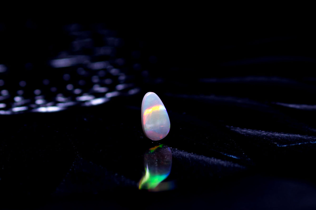 天然オパール 0.790ct〈セミブラック〉｜品番1073825｜画像8