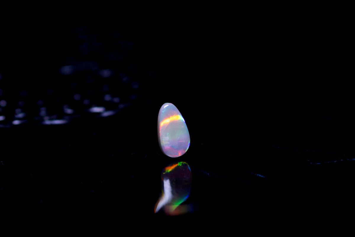 天然オパール 0.790ct〈セミブラック〉｜品番1073825｜画像7