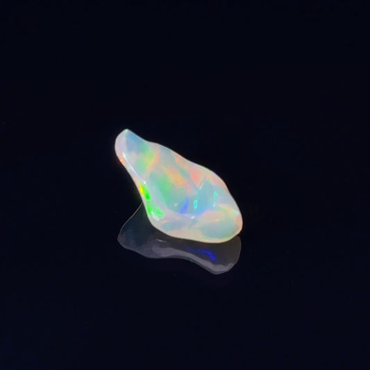 天然エチオピアオパール 1.85ct