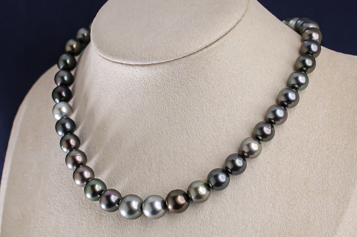 タヒチパール（黒蝶真珠）ネックレス 8.0-10.8mm