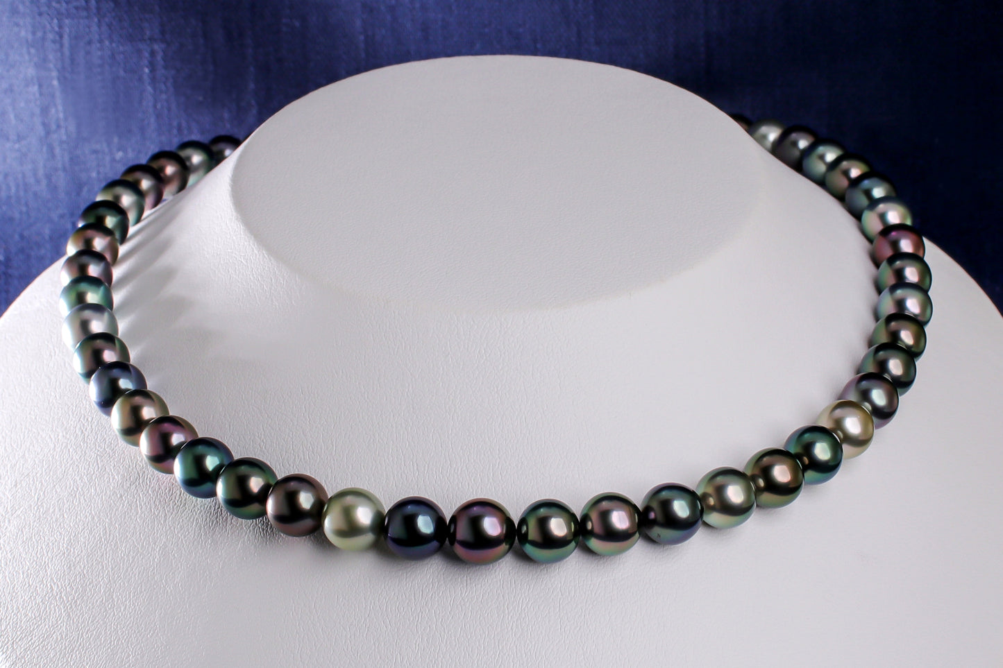 タヒチパール（黒蝶真珠）ネックレス 7.9-9.4mm