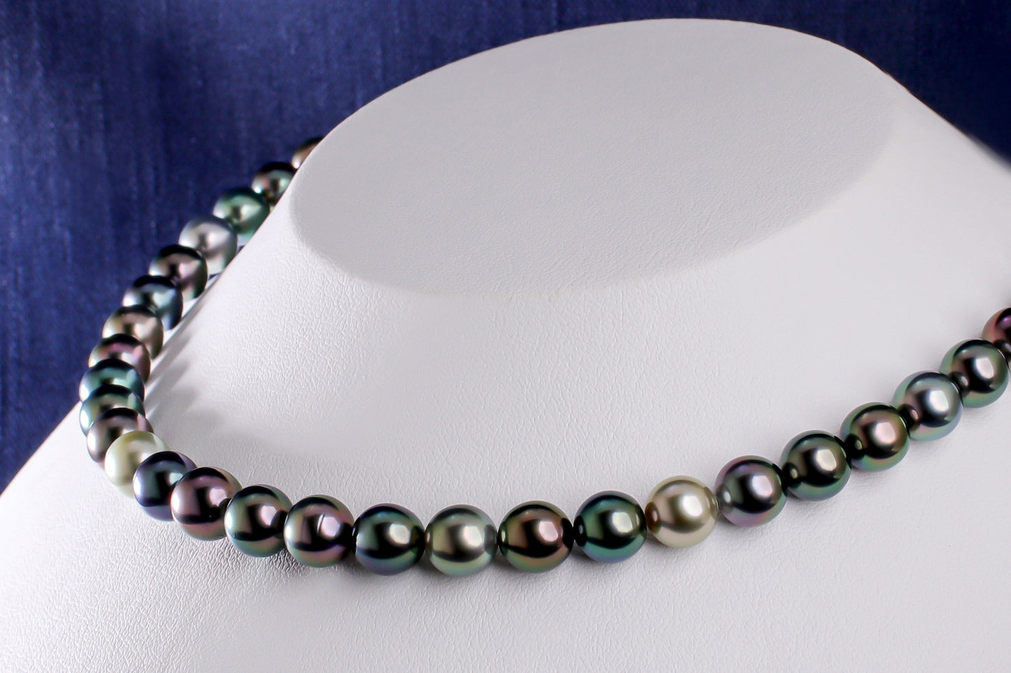 タヒチパール（黒蝶真珠）ネックレス 7.9-9.4mm