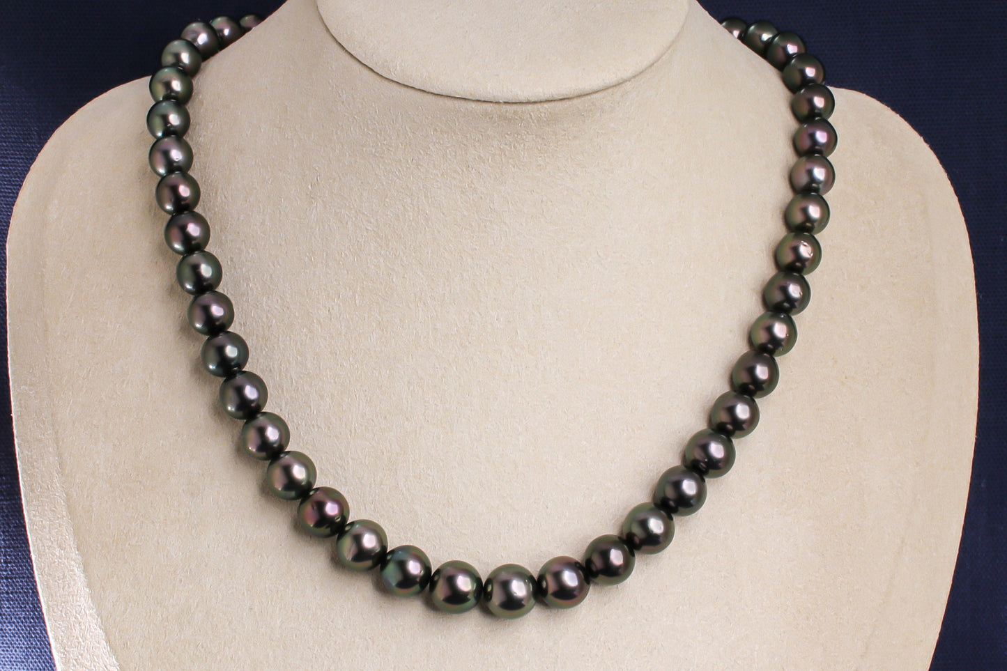 タヒチパール（黒蝶真珠）ネックレス 7.7-10.1mm