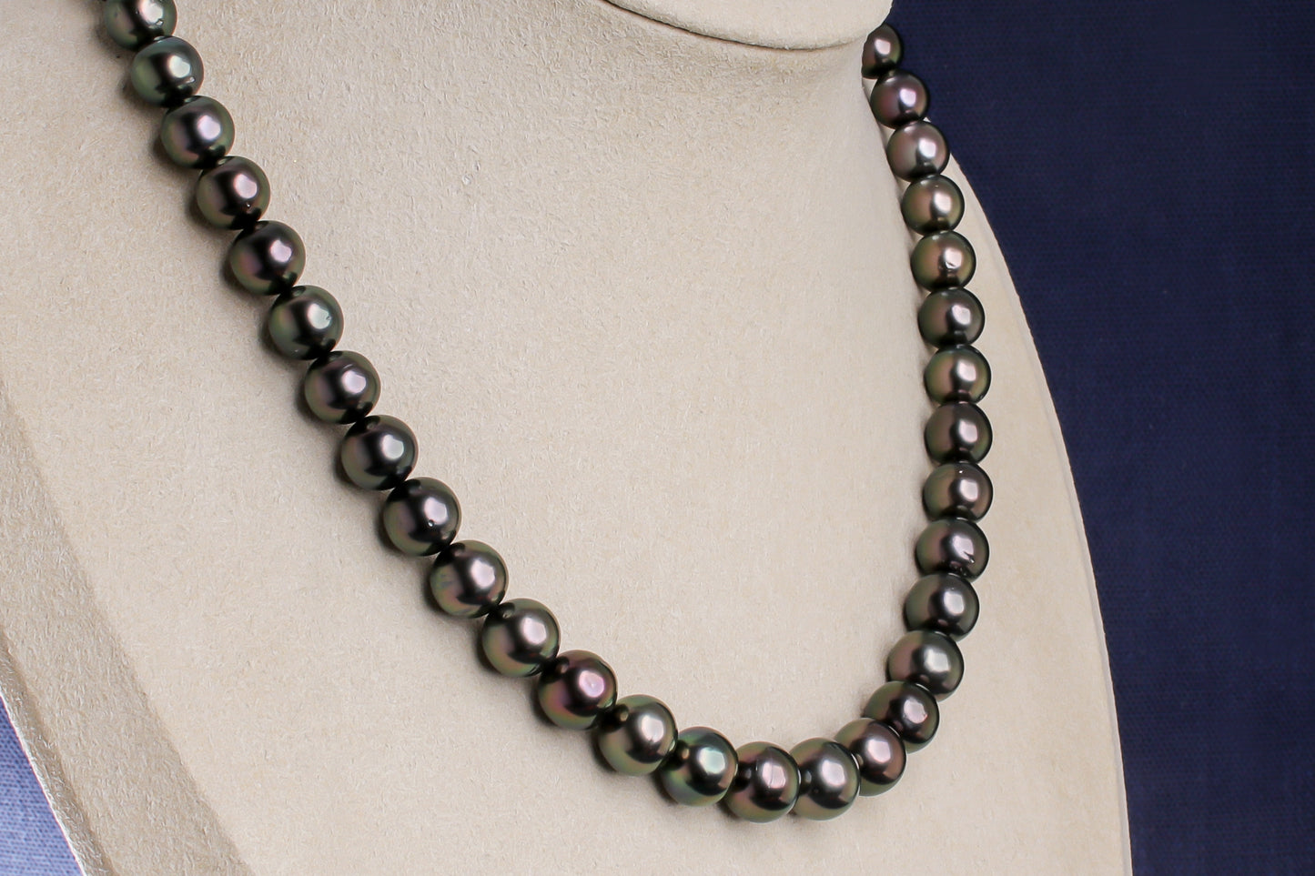 タヒチパール（黒蝶真珠）ネックレス 7.7-10.1mm