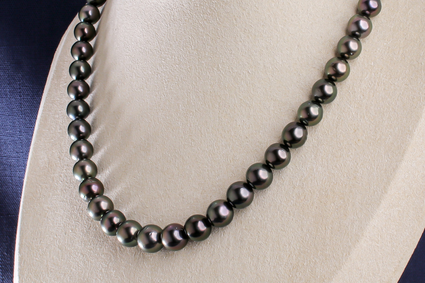 タヒチパール（黒蝶真珠）ネックレス 7.7-10.1mm